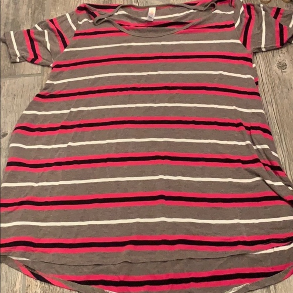 95 LulaRoe shirt